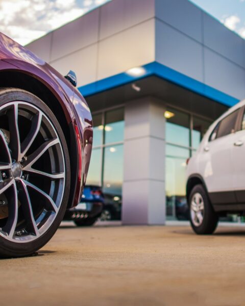 automotive-dealership-store-2022-12-16-11-46-12-utc